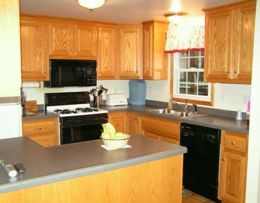 458 Dutchtown Road Butler, PA 16002 - Photo 2 of 8 Kitchen.