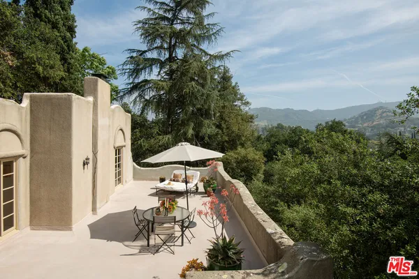 $2,525,000 | 2707 Hermosita Drive, Glendale, CA 91208