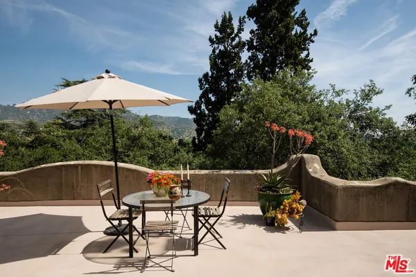 $2,525,000 | 2707 Hermosita Drive, Glendale, CA 91208