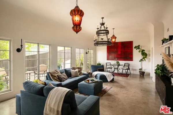 $2,525,000 | 2707 Hermosita Drive, Glendale, CA 91208