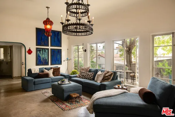 $2,525,000 | 2707 Hermosita Drive, Glendale, CA 91208