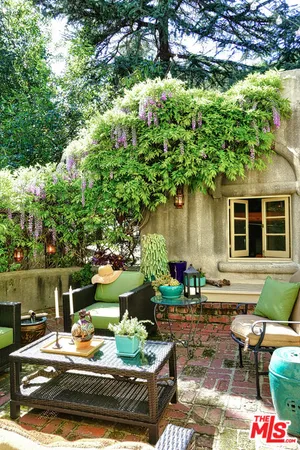 $2,525,000 | 2707 Hermosita Drive, Glendale, CA 91208