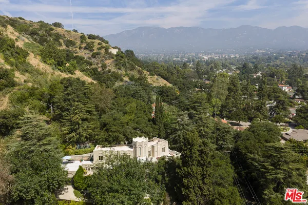 $2,525,000 | 2707 Hermosita Drive, Glendale, CA 91208