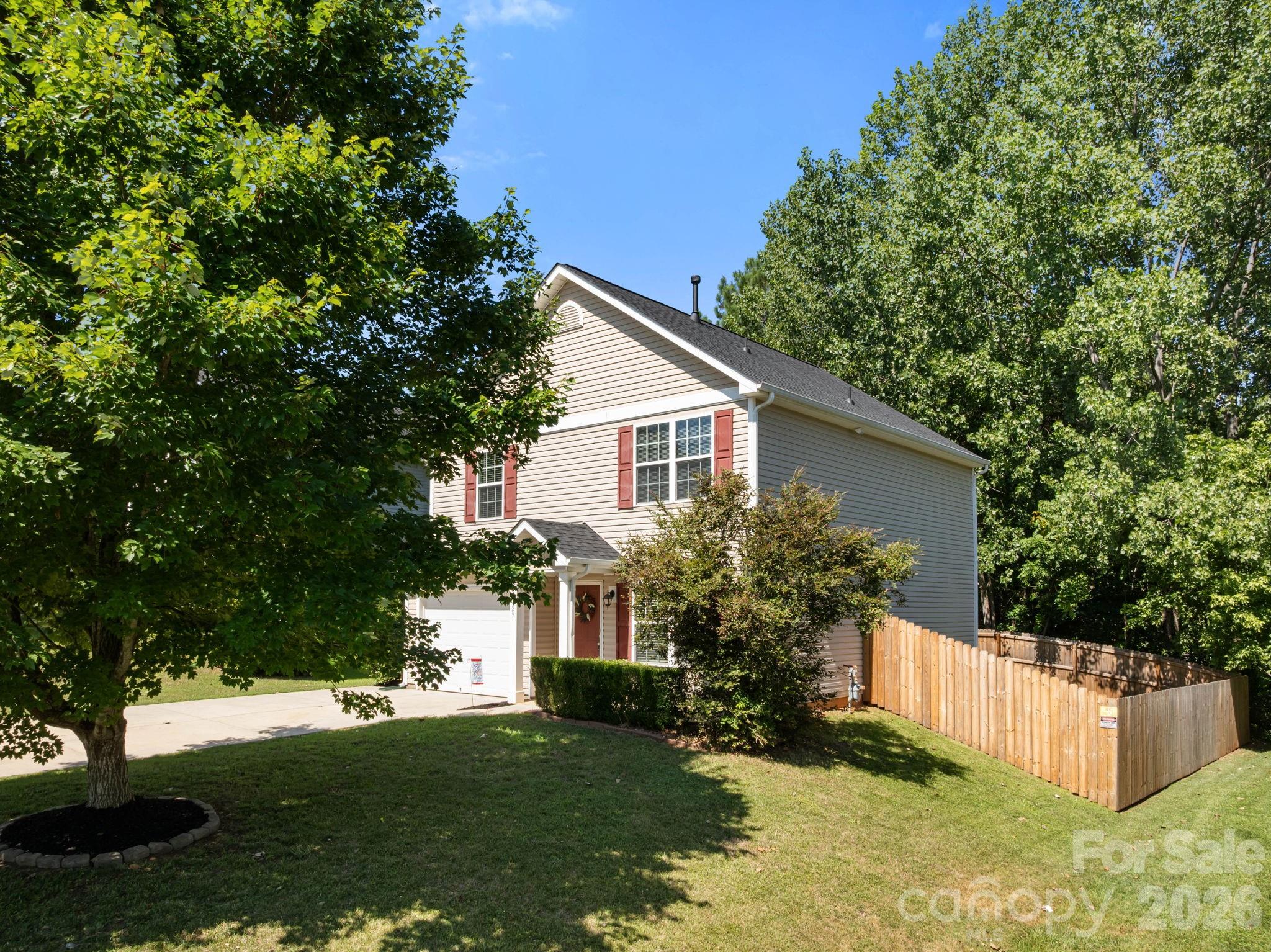 1429 River Run Road Lowell, NC 28098 - Photo 2 of 37