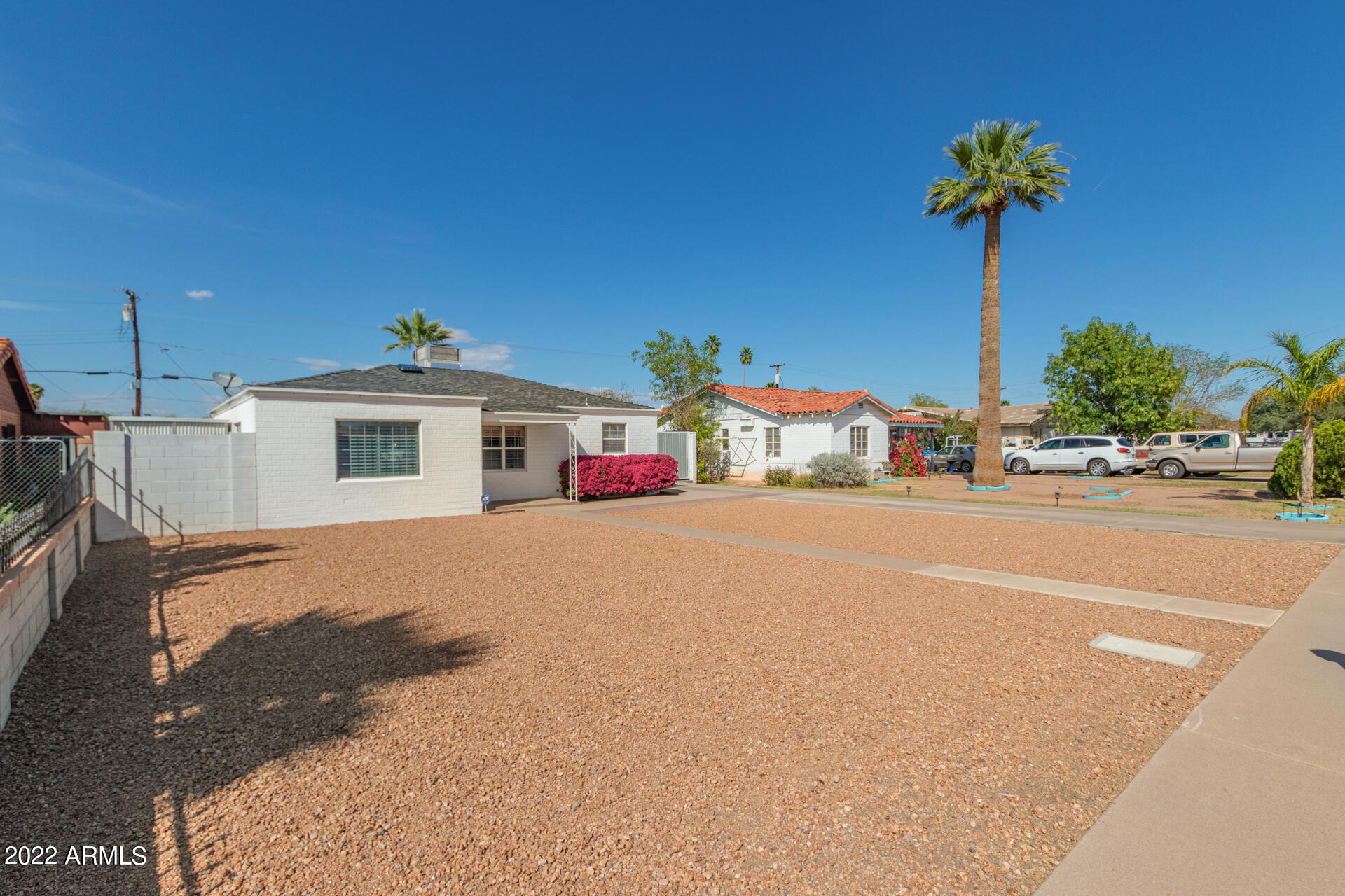 1706 East Granada Road Phoenix, AZ 85006 - Photo 2 of 29 02-Granada