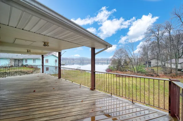 $359,000 | 385 Wood Hills Drive, Concord, MI 49237