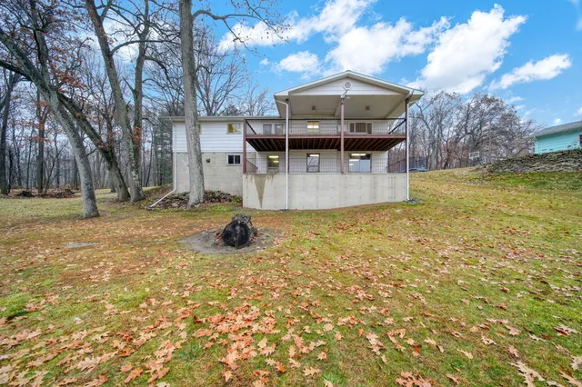 $359,000 | 385 Wood Hills Drive, Concord, MI 49237