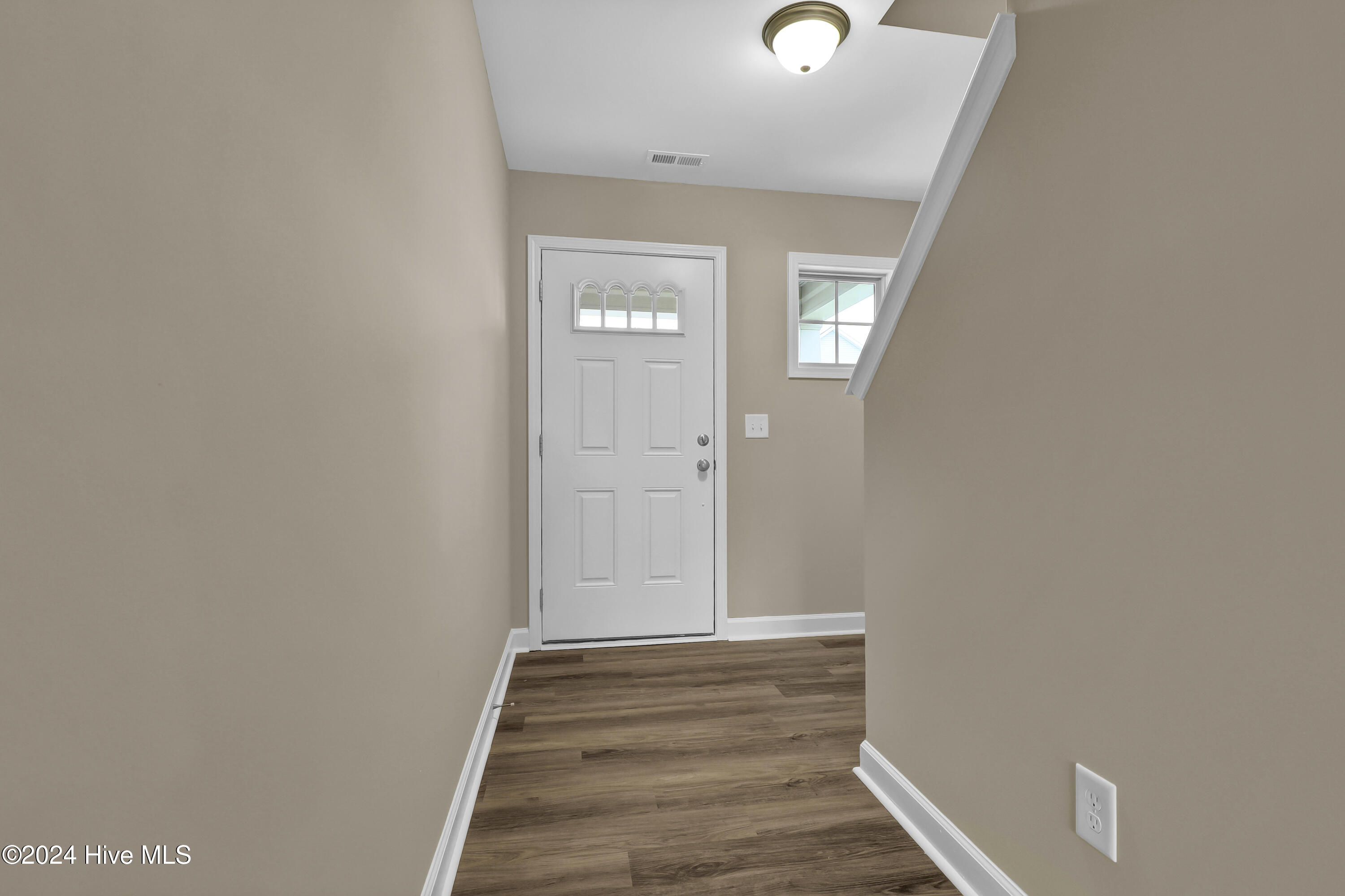 270 Merin Height Road Jacksonville, NC 28546 - Photo 5 of 28 4