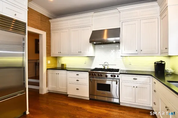 $25,000 | 50 Shorefront Park, Norwalk, CT 06854