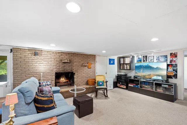 $299,000 | 6013 County Road 6, Independence, MN 55359