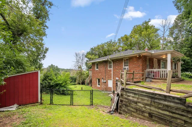 $299,000 | 6013 County Road 6, Independence, MN 55359