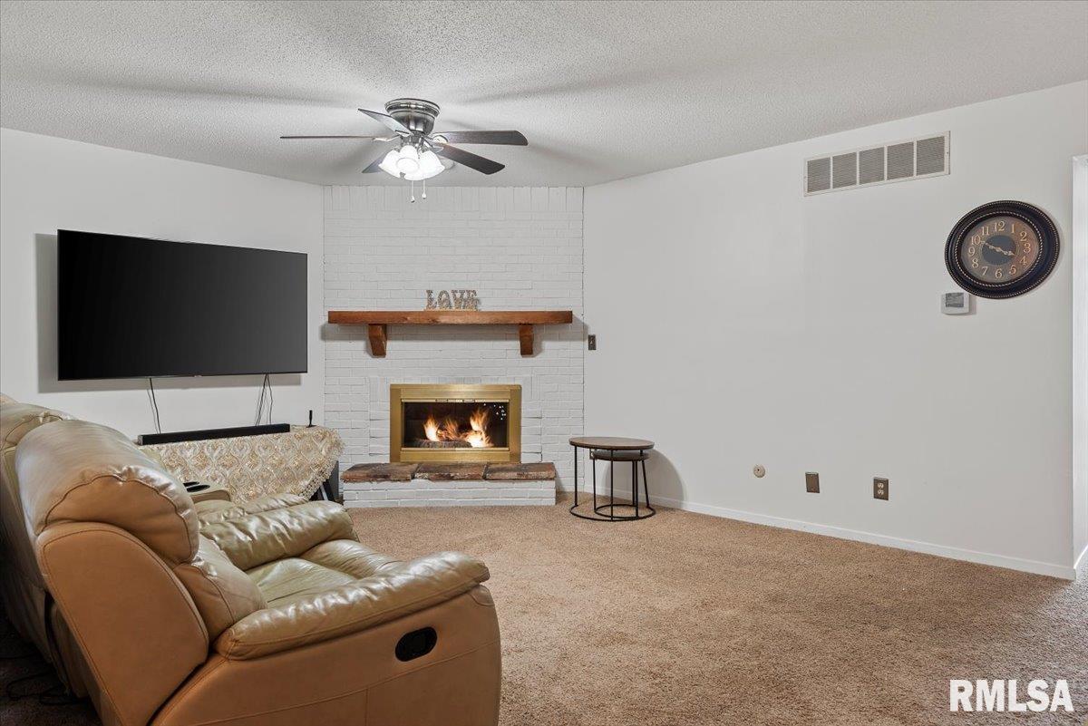 110 Brookside Place Springfield, IL 62704 - Photo 5 of 27 Gallery Image 5