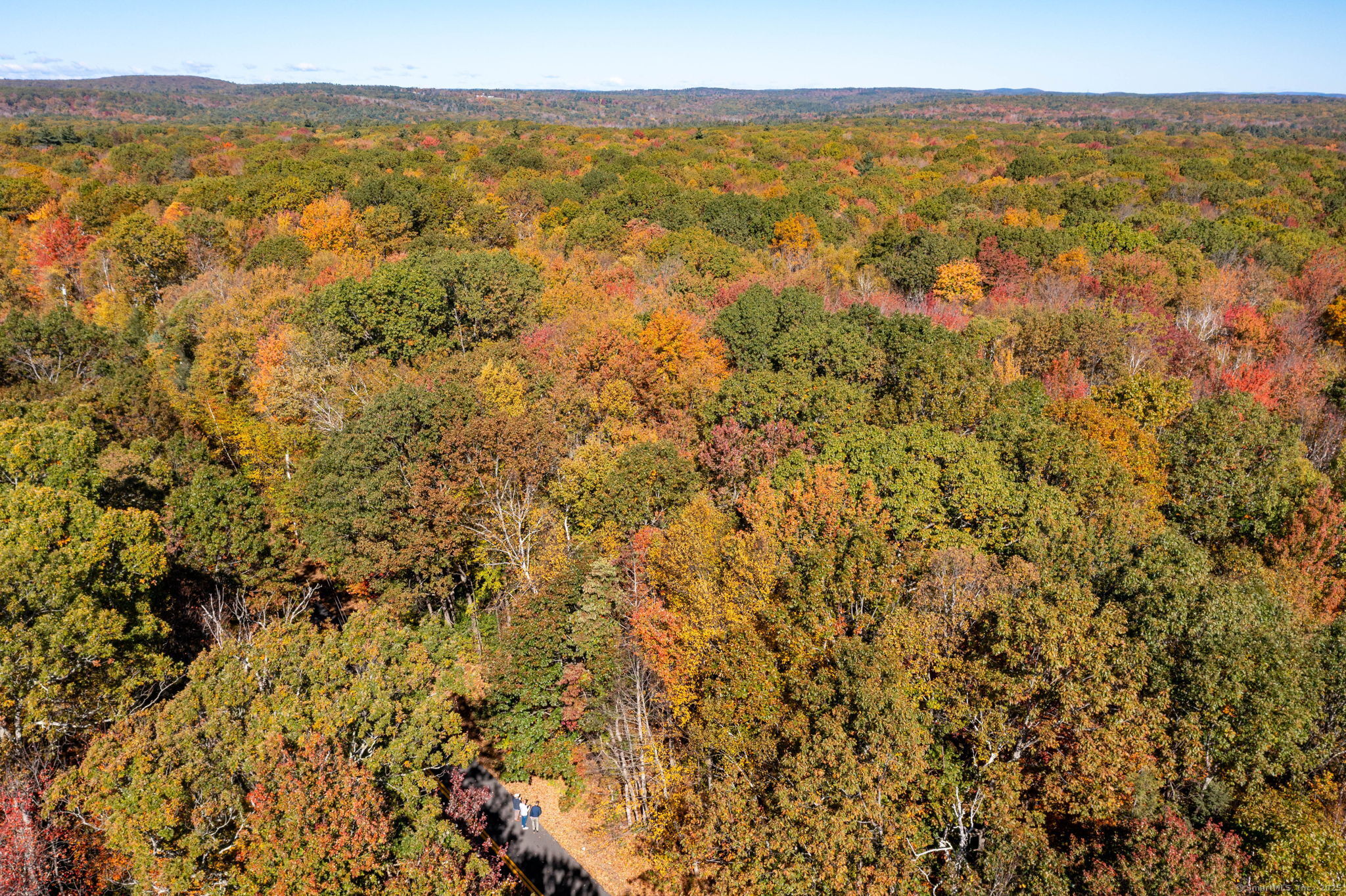20 Edgerton Road Granby, CT 06090 - Photo 13 of 32 a view of city and mountain