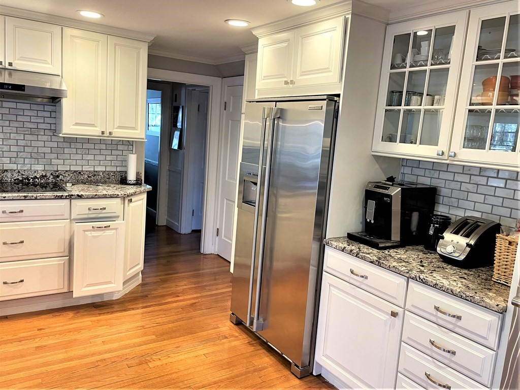 78 Claypit Hill Road Wayland, MA 01778 - Photo 12 of 42