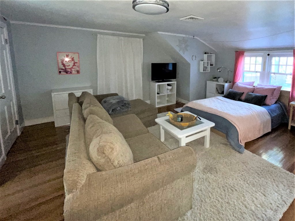 78 Claypit Hill Road Wayland, MA 01778 - Photo 36 of 42