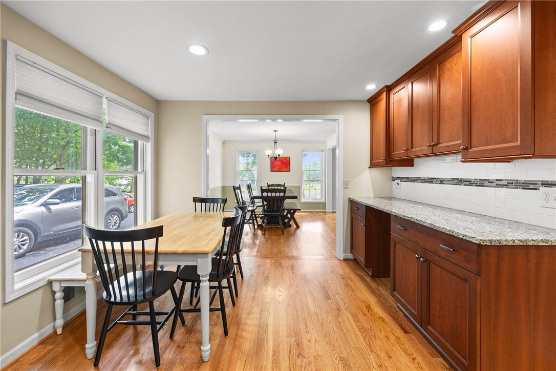 32 Summit Oaks Pittsford, NY 14534 - Photo 9 of 49