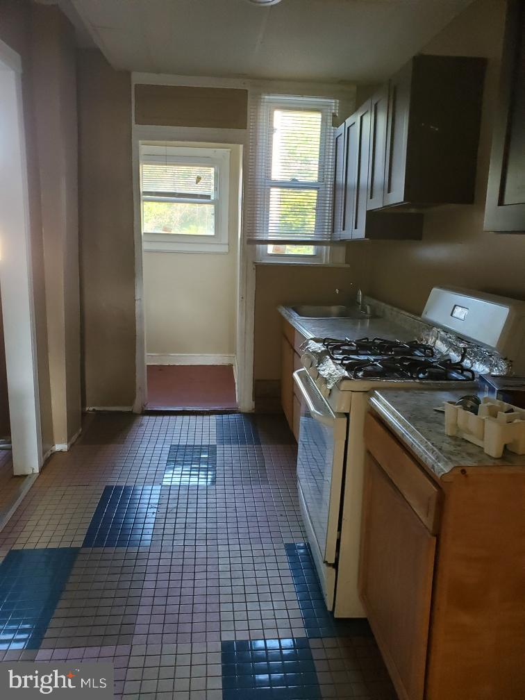 4130 Reisterstown Road Baltimore, MD 21215 - Photo 9 of 12 Gallery Image 9