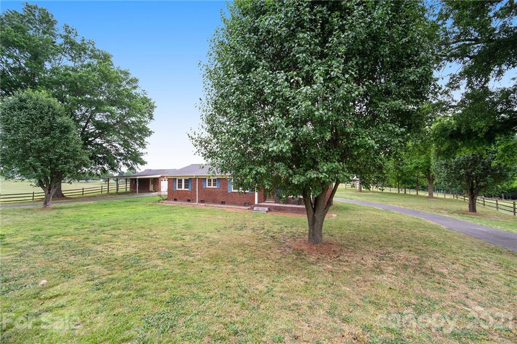 25660 Rowland Road Locust, NC 28097 - Photo 4 of 31 Gallery Image 4