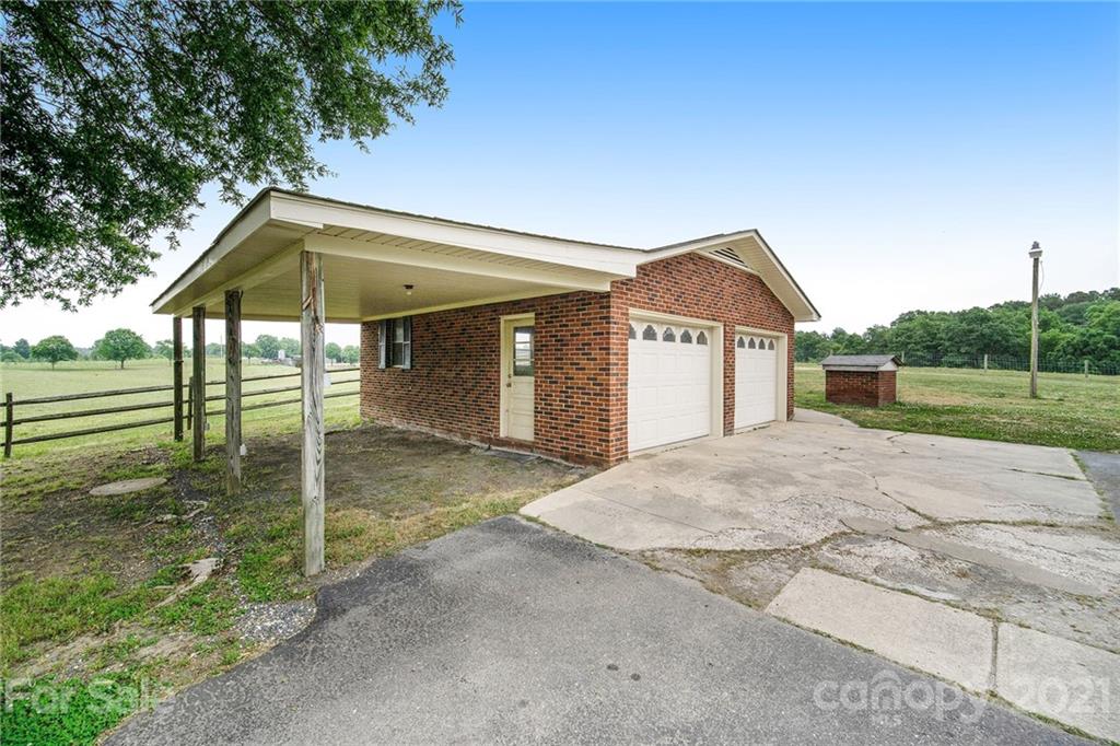 25660 Rowland Road Locust, NC 28097 - Photo 7 of 31 Gallery Image 7