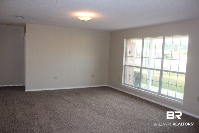 513 West Amanda Avenue Foley, AL 36535 - Photo 2 of 10