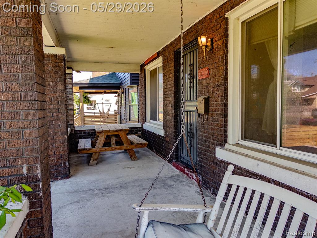 3010 Fischer Street Detroit, MI 48214 - Photo 3 of 36