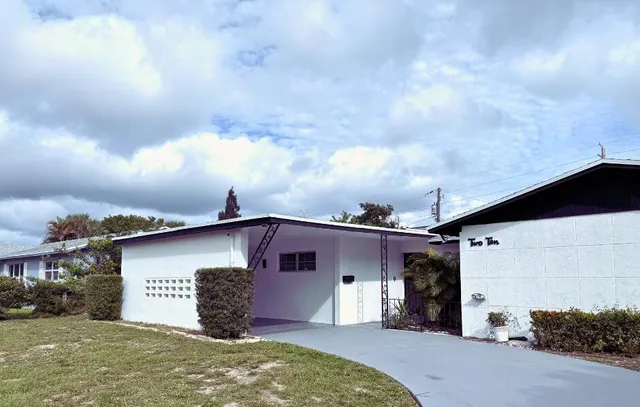 $3,300 | 210 West 23rd Street, Riviera Beach, FL 33404