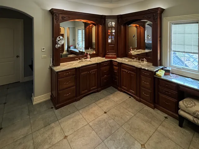 $2,649,999 | 16W122 91st Street, Burr Ridge, IL 60527