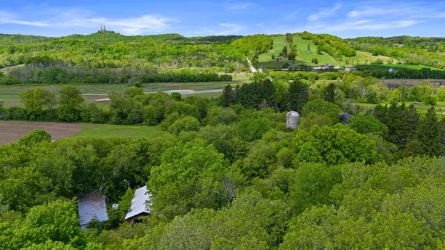 $1,150,000 | 5365 Highway 167, Erin, WI 53033