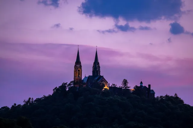 $1,150,000 | 5365 Highway 167, Erin, WI 53033