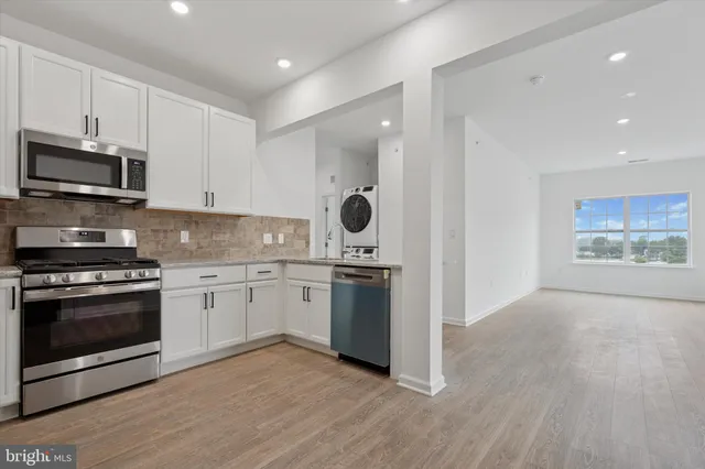 $396,911 | 16223 River View Circle, Bristol, PA 19007