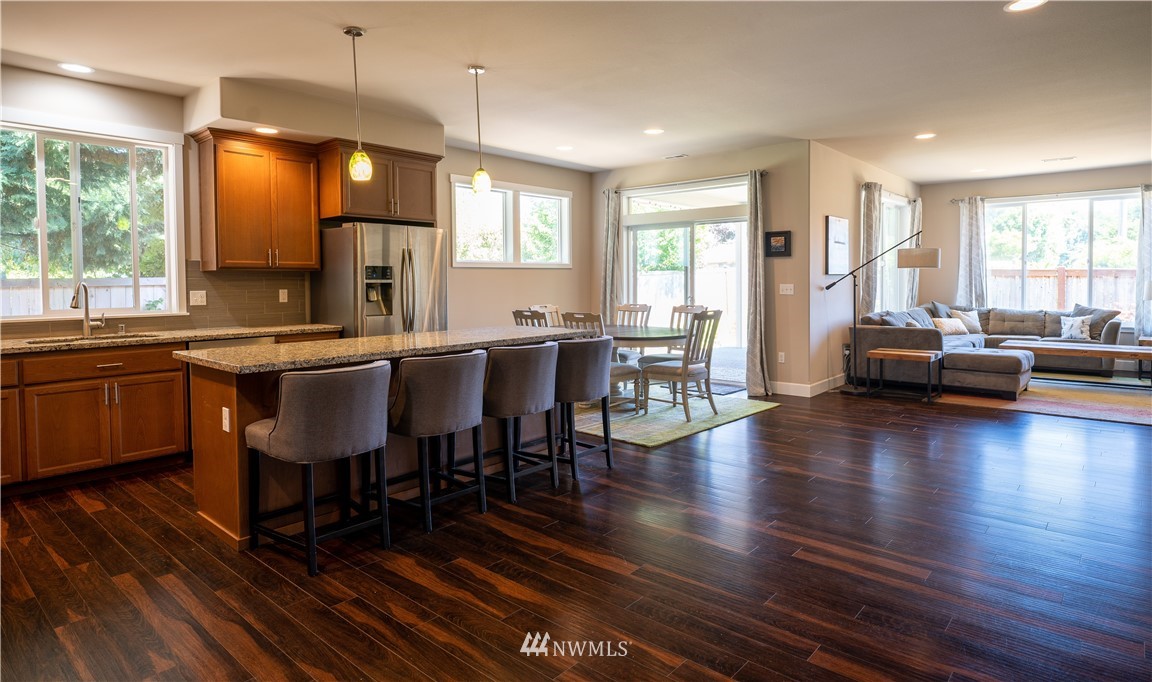 14907 Benton Loop Sumner, WA 98390 - Photo 3 of 16 Gallery Image 3