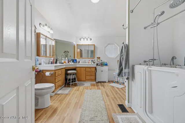 $799,950 | 14884 North Batchelder Street, Rathdrum, ID 83858