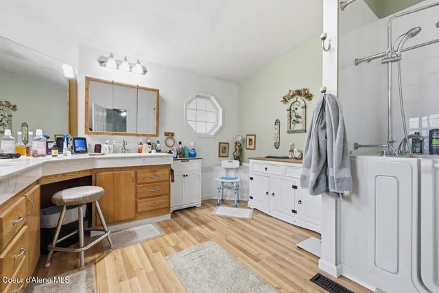 $799,950 | 14884 North Batchelder Street, Rathdrum, ID 83858