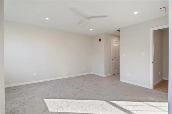 $529,900 | 25 Regency Circle, Unit 1, Kittery, ME 03904