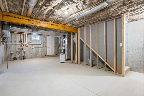 $529,900 | 25 Regency Circle, Unit 1, Kittery, ME 03904