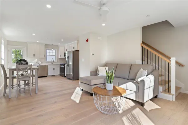 $529,900 | 25 Regency Circle, Unit 1, Kittery, ME 03904