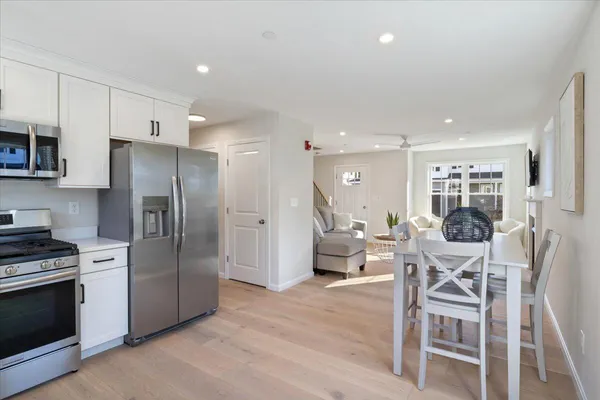 $529,900 | 25 Regency Circle, Unit 1, Kittery, ME 03904