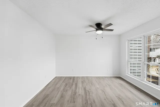 $229,900 | 75 Crown Knoll Court, Unit 103, Groton, CT 06340