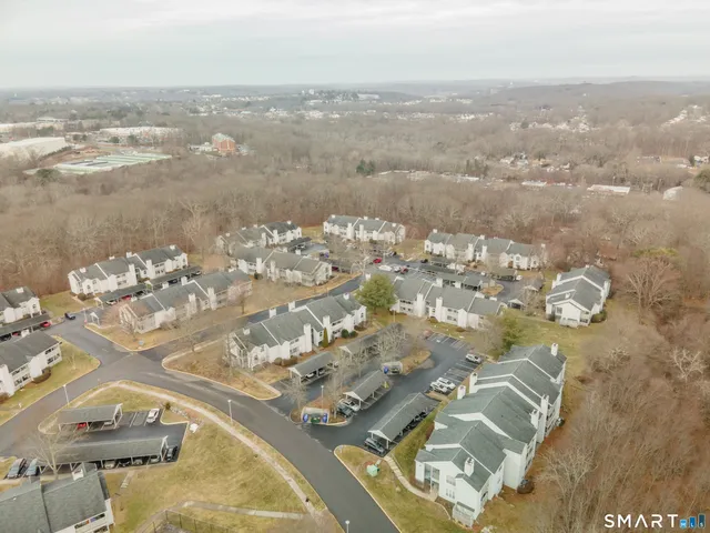 $229,900 | 75 Crown Knoll Court, Unit 103, Groton, CT 06340