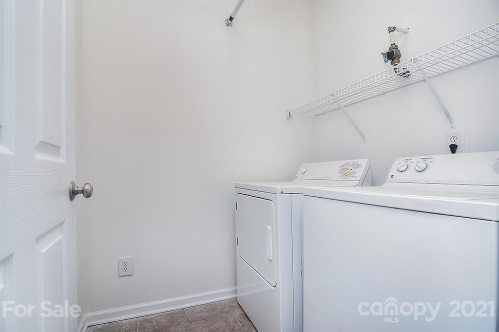 610 Raphael Place Charlotte, NC 28205 - Photo 10 of 27 a utility room with dryer and washer