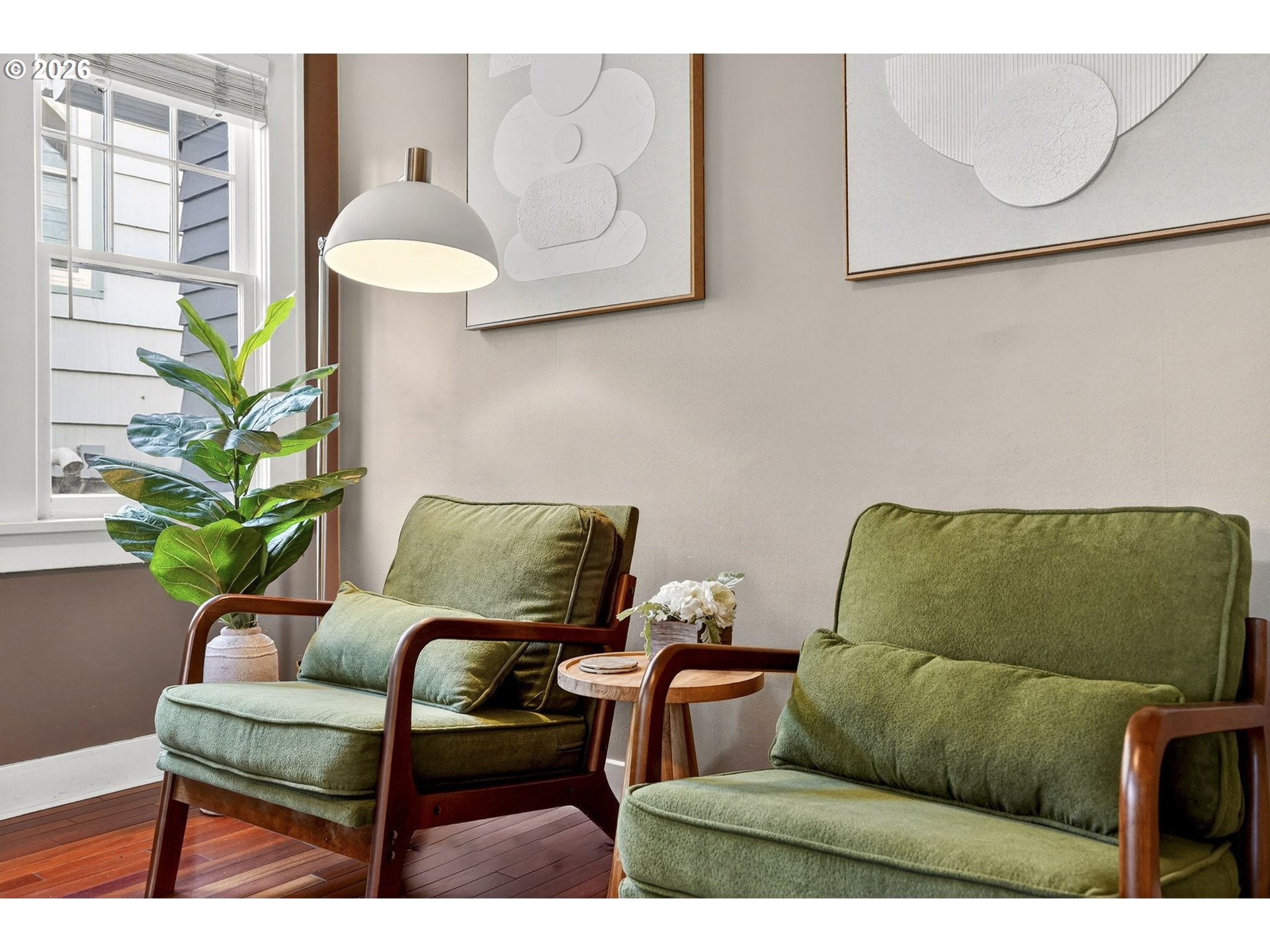 3923 Northeast 76th Avenue Portland, OR 97213 - Photo 10 of 48 a living room with furniture
