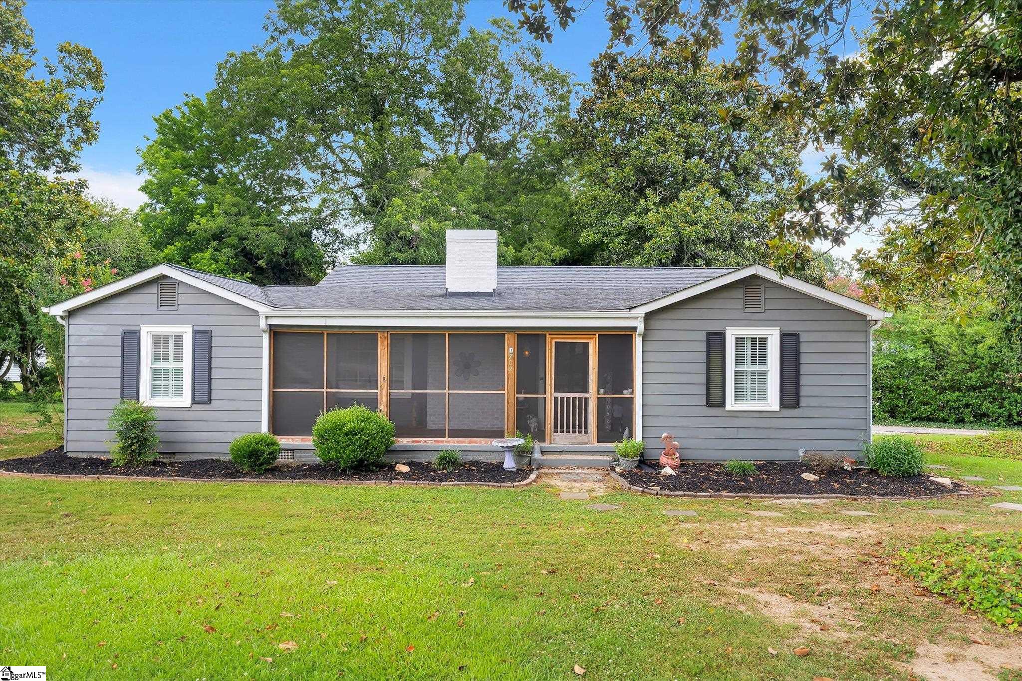 702 Williams Street Williamston, SC 29697 - Photo 1 of 26