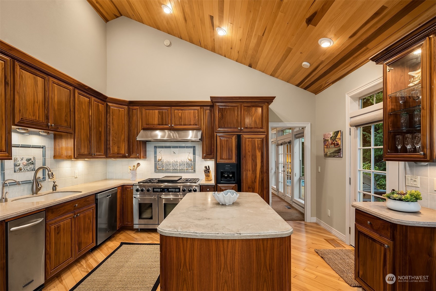 304 Black Point Road Brinnon, WA 98320 - Photo 14 of 40