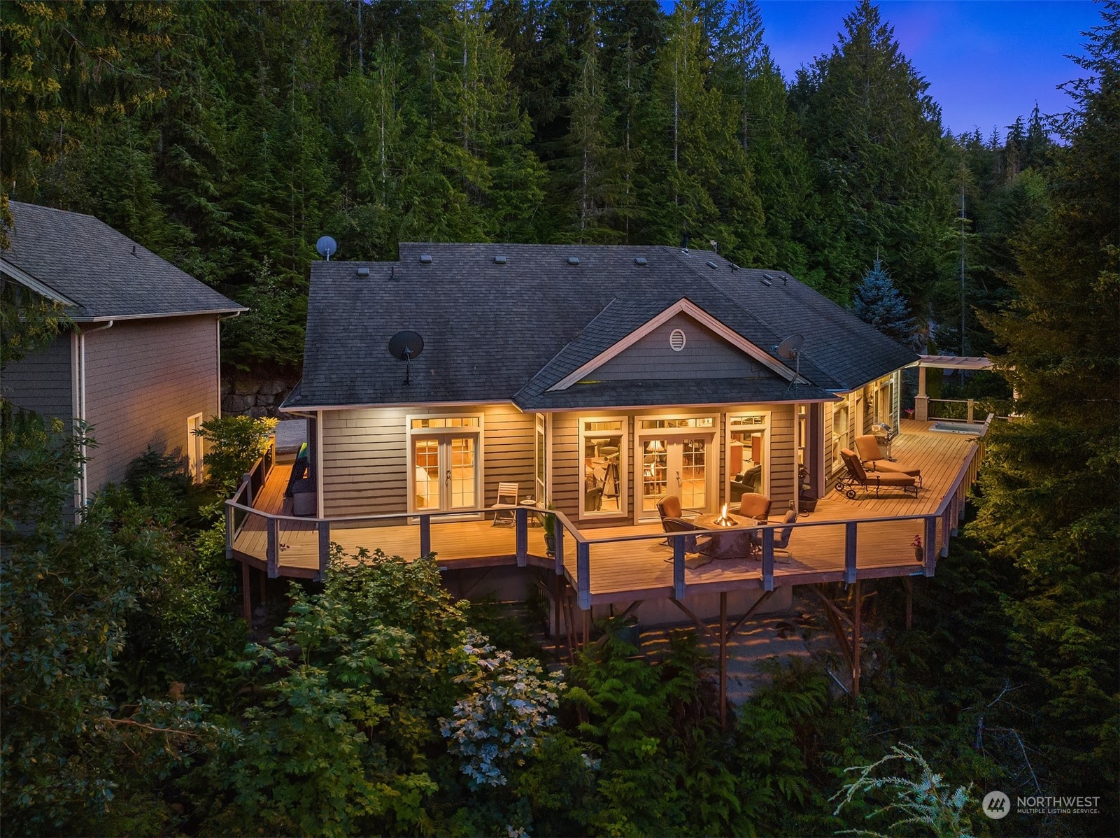 304 Black Point Road Brinnon, WA 98320 - Photo 4 of 40