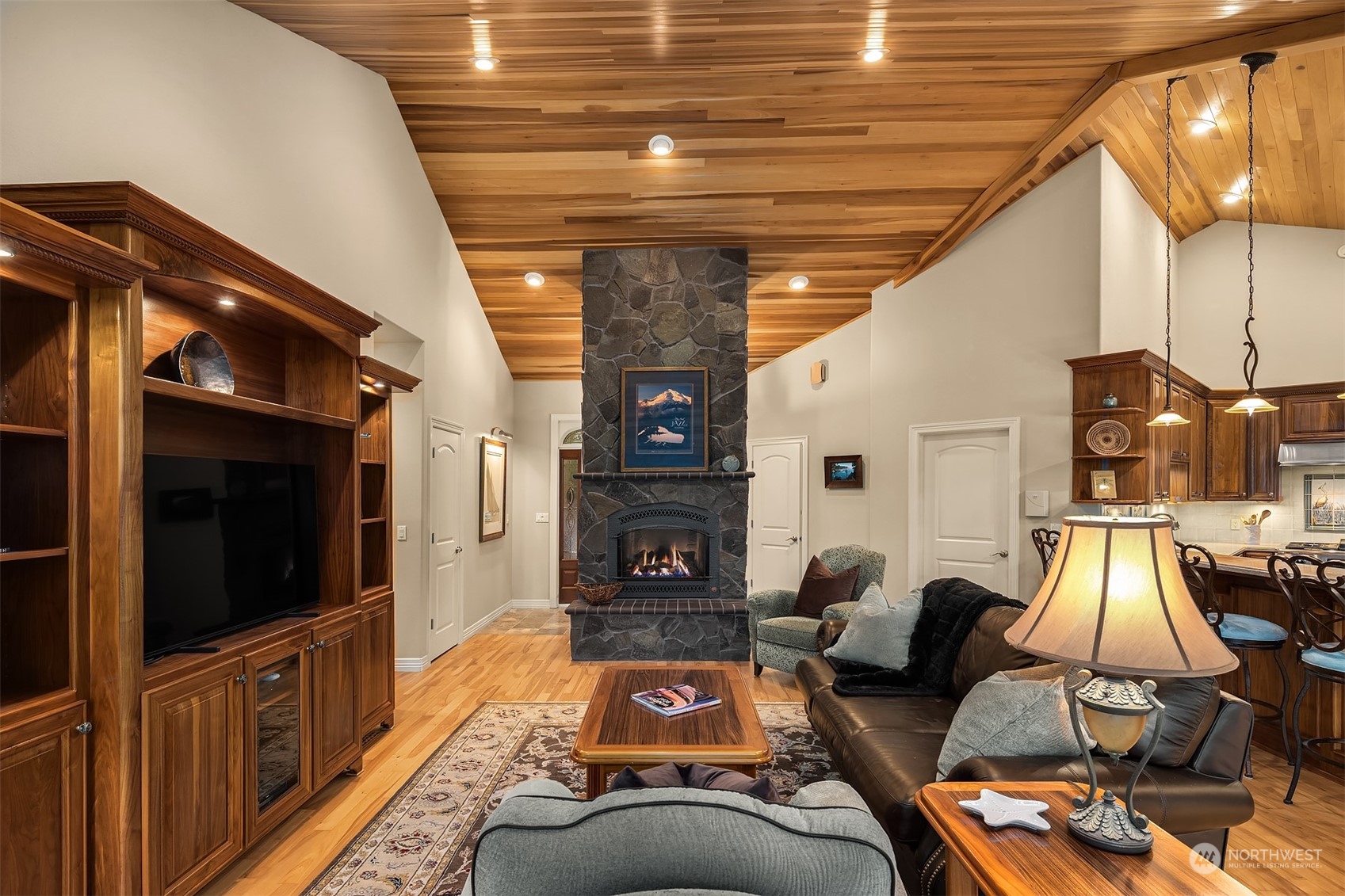 304 Black Point Road Brinnon, WA 98320 - Photo 9 of 40