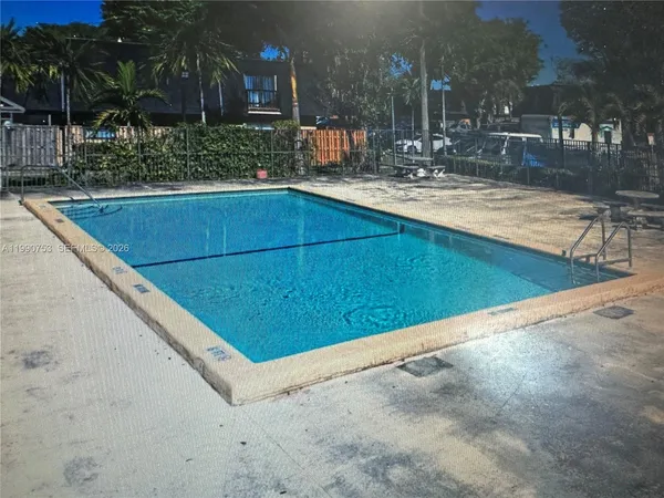 $375,000 | 14261 Southwest 94th Cir Lane, Unit 10520, Miami, FL 33186