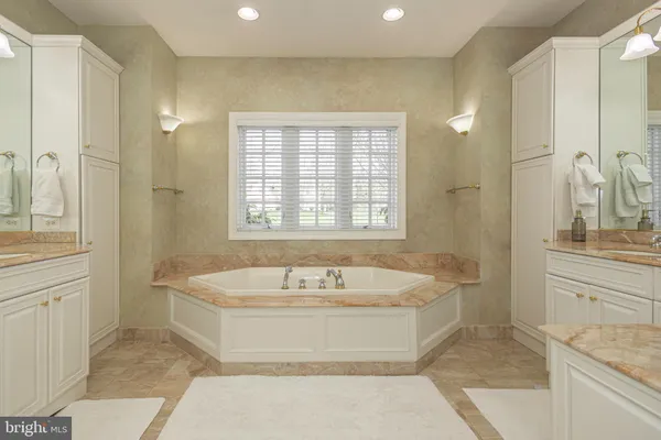 $1,749,500 | 29 Juniper Court, Carversville, PA 18913
