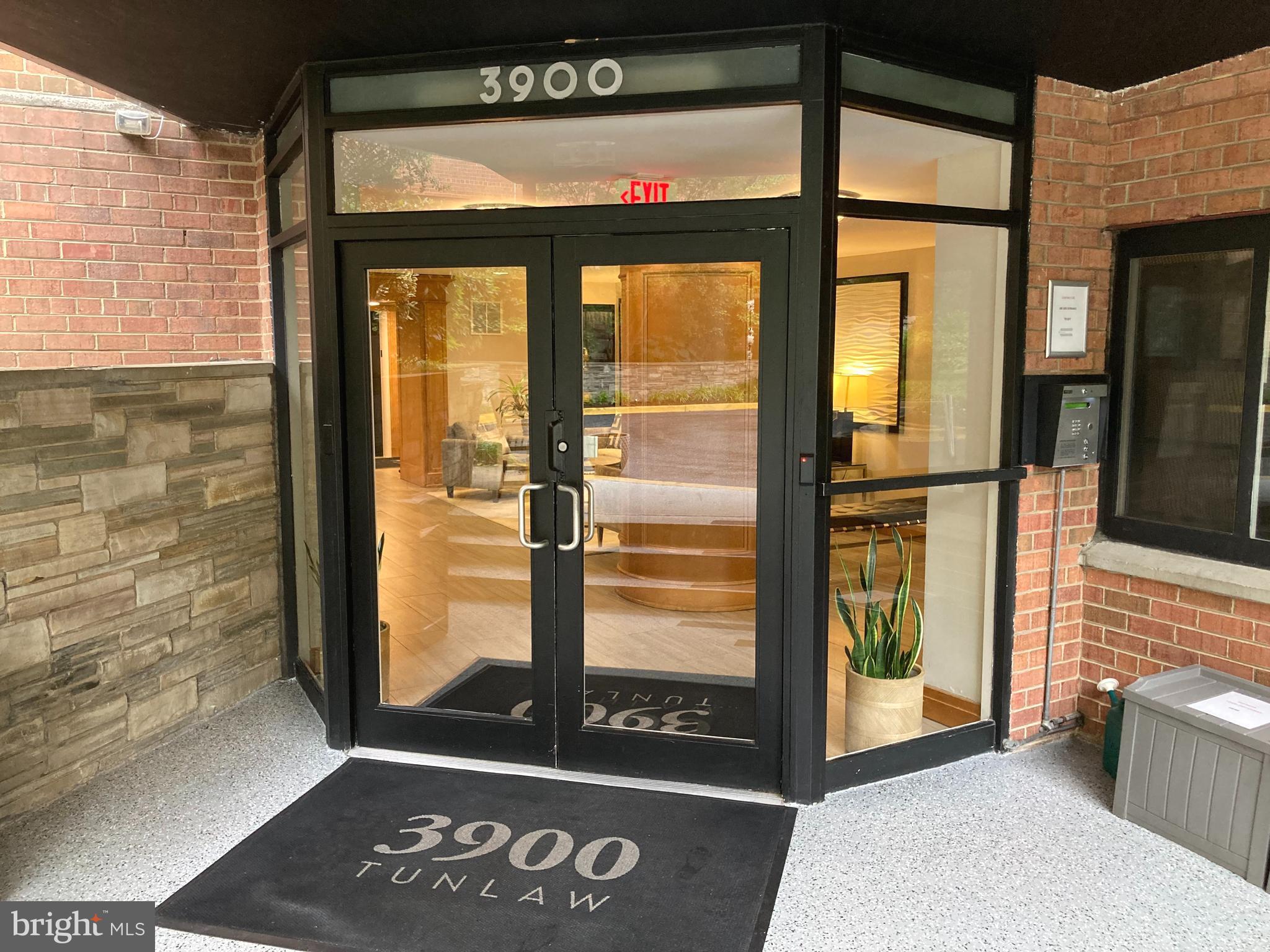 3900 Tunlaw Road Northwest, Unit 419 Washington, DC 20007 - Photo 1 of 19 Gallery Image 1