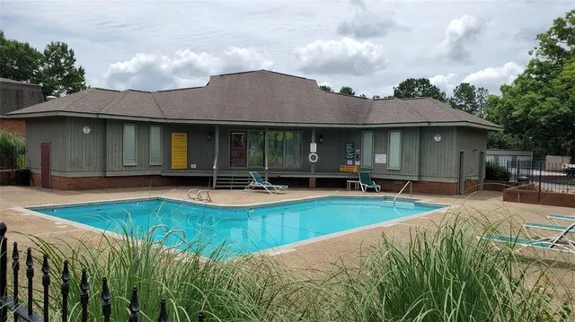 $200,000 | 3925 Mountain View Road, Oakwood, GA 30566