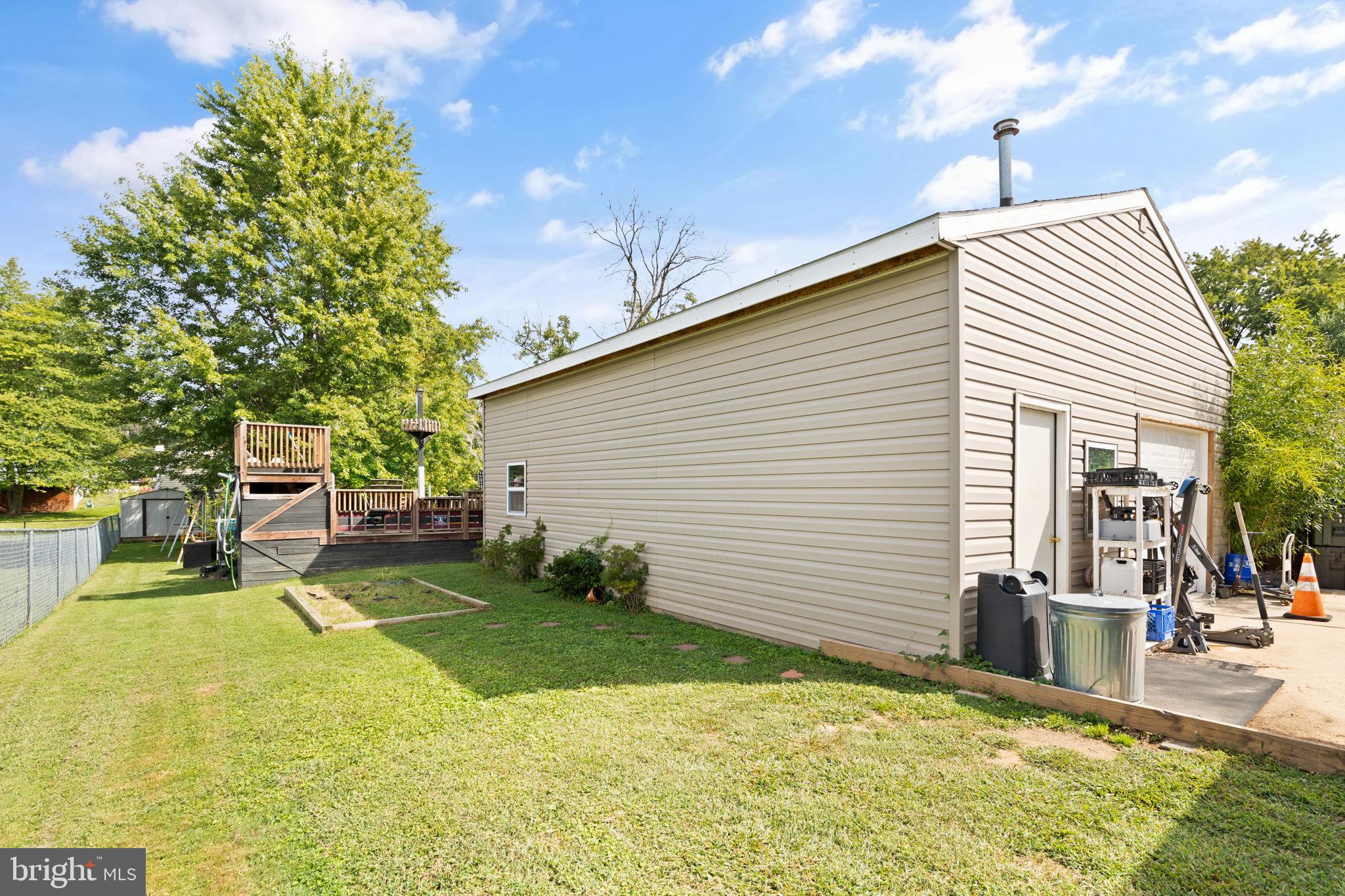 312 Nicholson Road Essex, MD 21221 - Photo 23 of 27
